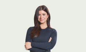 Courtney Cox – WEEI Contract, Salary, Net Worth & Career Highlights